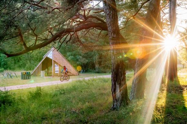 Miejsce odpoczynku dla rowerzystów w Mrzeżynie