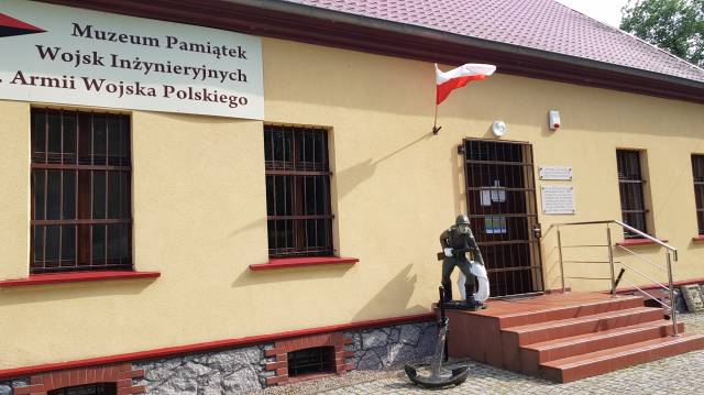 Muzeum Pamiątek 1 Armii Wojska Polskiego oraz Dziejów Ziemi Mieszkowickiej w Mieszkowicach - Oddział w Gozdowicach