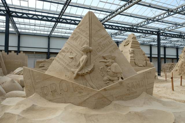 Wystawa rzeźb z piasku Prora
