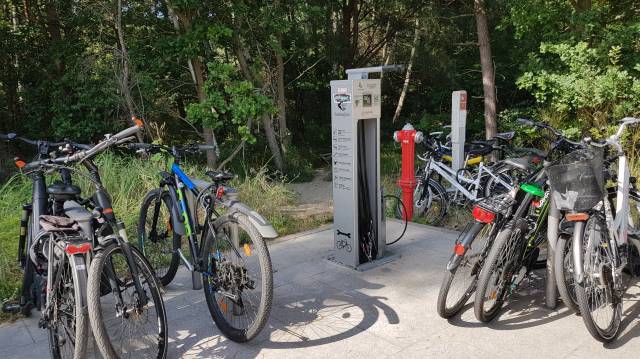 Samoobsługowa stacja naprawy rowerów