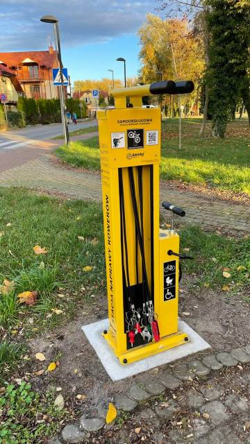 Samoobsługowa stacja naprawy rowerów