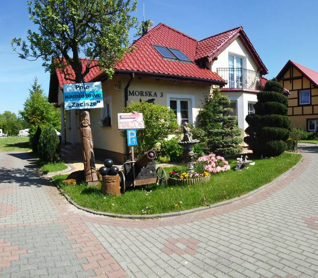 "W zaciszu" Usługi i Handel