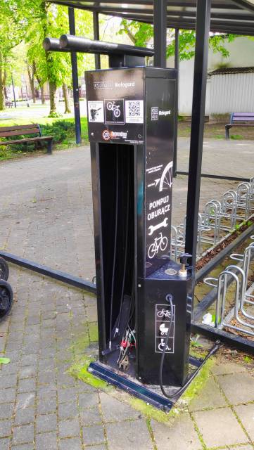 Samoobsługowa stacja naprawy rowerów