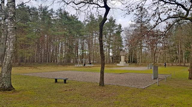 Cmentarz jeńców wojennych w Sosnowicach