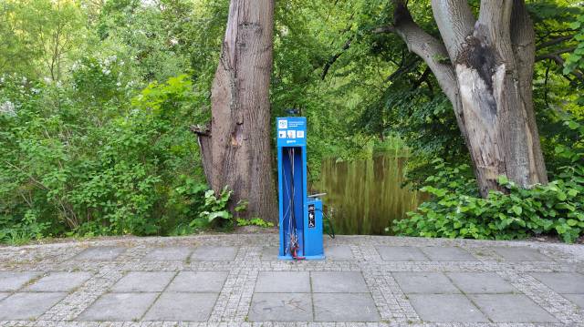 Samoobsługowa stacja naprawy rowerów
