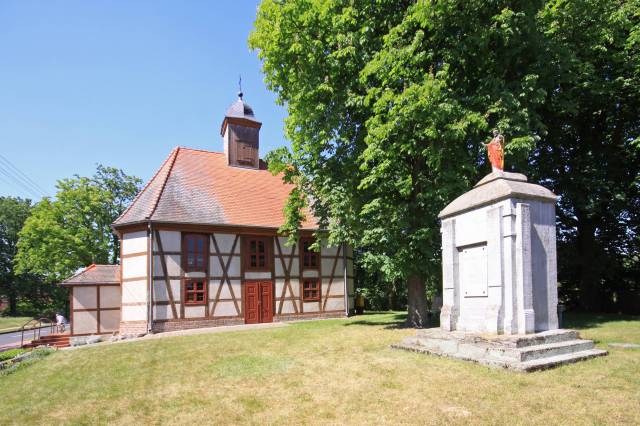 Kościół Filialny (rzymskokatolicki) Najświętszej Marii Panny w Niekłończycy
