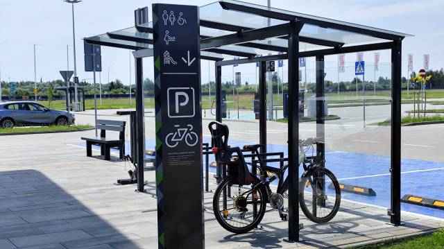 Samoobsługowa stacja naprawy rowerów