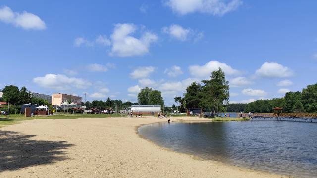 Strand und Erholungsgebiet in Rosnowo