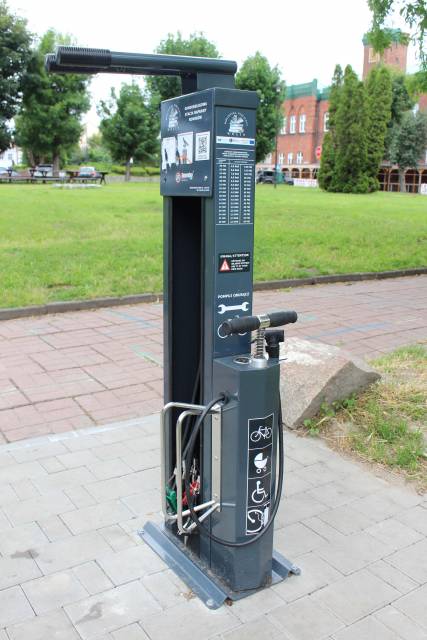 Samoobsługowa stacja naprawy rowerów