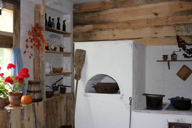 Muzeum Wojskowości, Szkolnictwa i Wsi