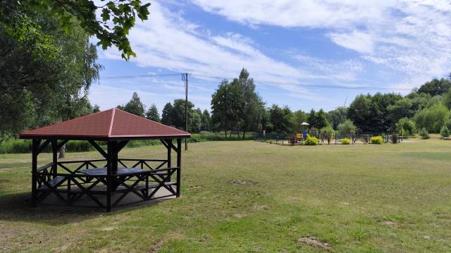 Strand und Erholungsgebiet in Brochyn