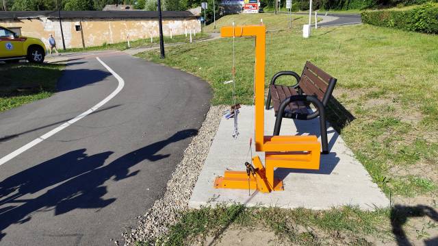 Samoobsługowa stacja naprawy rowerów