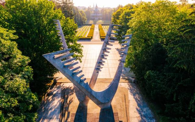 Cmentarz Centralny  - Ogród Pamięci i Zadumy