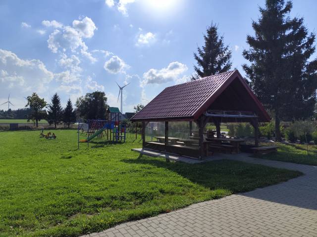 Rastplatz am Gemeindezentrum in Marszewo