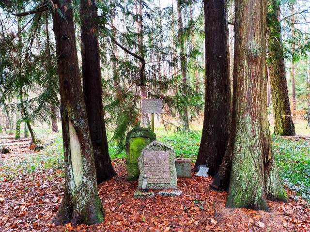 Lapidarium des Familienfriedhofs Siewert