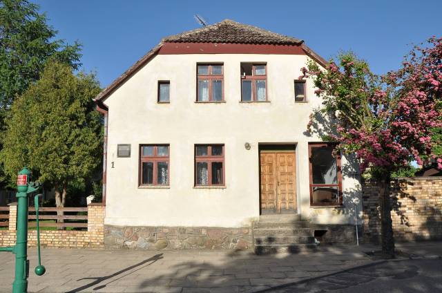 Kamieniczka przy ul. Rynek 1 w Reczu