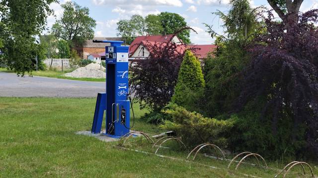 Samoobsługowa stacja naprawy rowerów