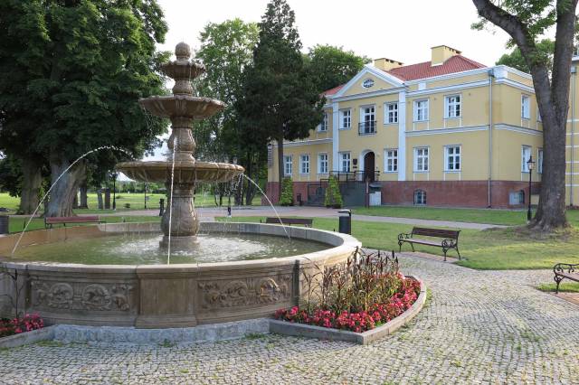 Zespół pałacowo-parkowy