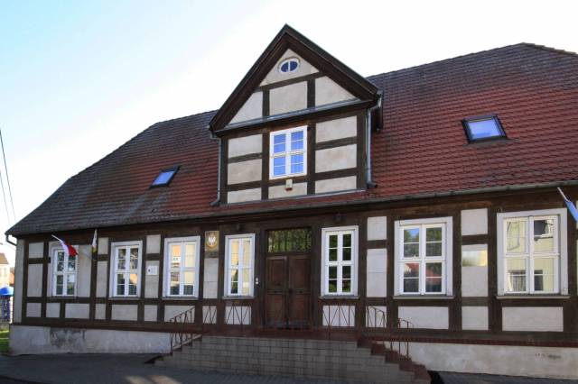 Plebania przy kościele pw. Podwyższenia Krzyża Świętego