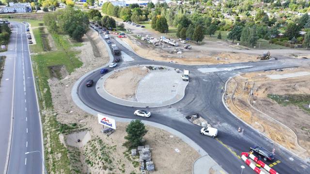 Utrudnienia w przejeździe. Budowa ronda na al. Wojska Polskiego w Pile.