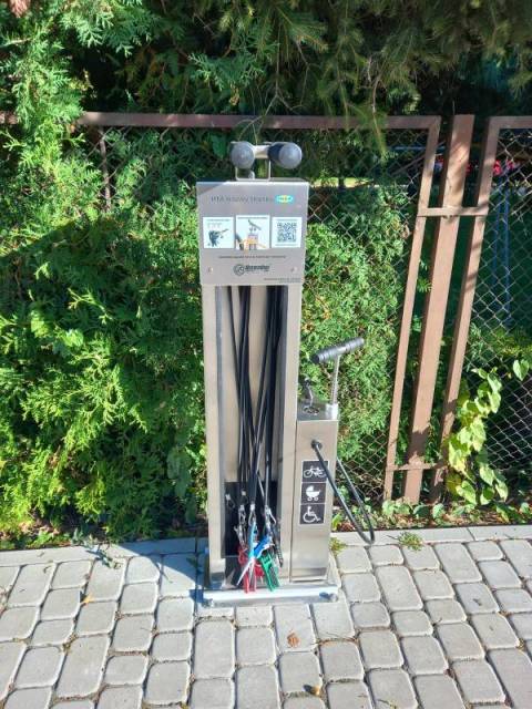 Samoobsługowa stacja naprawy rowerów