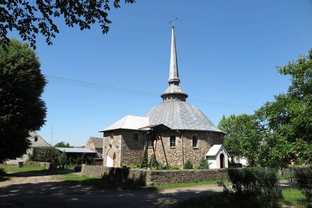 Kościół parafialny pw. Matki Bożej Wspomożenia Wiernych