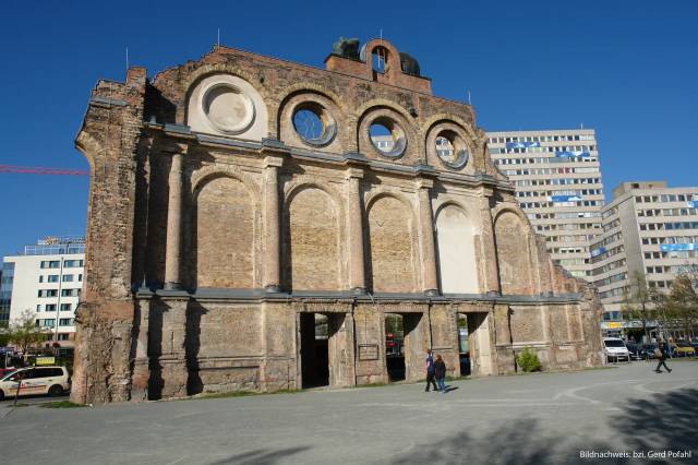 Ruiny portyku Anhalter Bahnhof