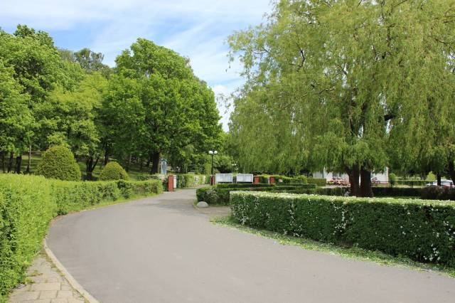 Kamień z tablicą pamięci pułkownika Władysława Cieślaka