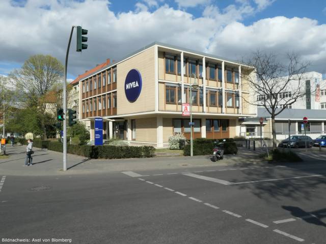 Alfred Heyn Cosmetics Factory (1956)