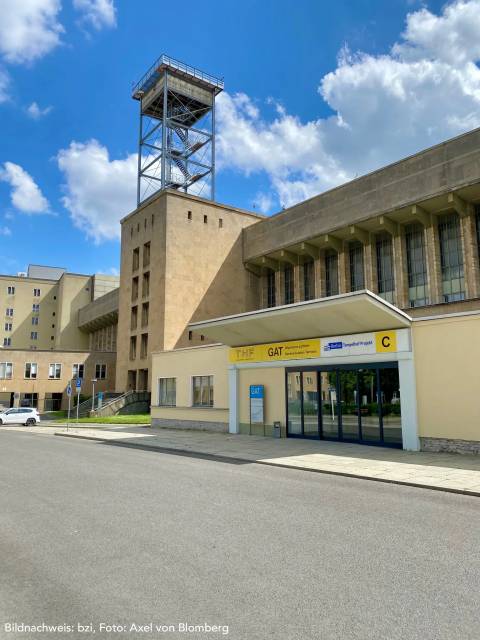Zentralflughafen (1951–1962) und GAT-Terminal für die allgemeine Luftfahrt (1994–2008)
