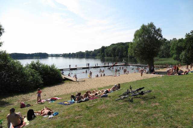 Der Strand am Okra-See 