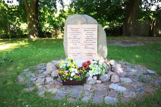 Głaz upamiętniający ofiary I wojny światowej