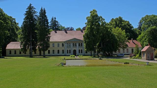 Pałac i park pałacowy