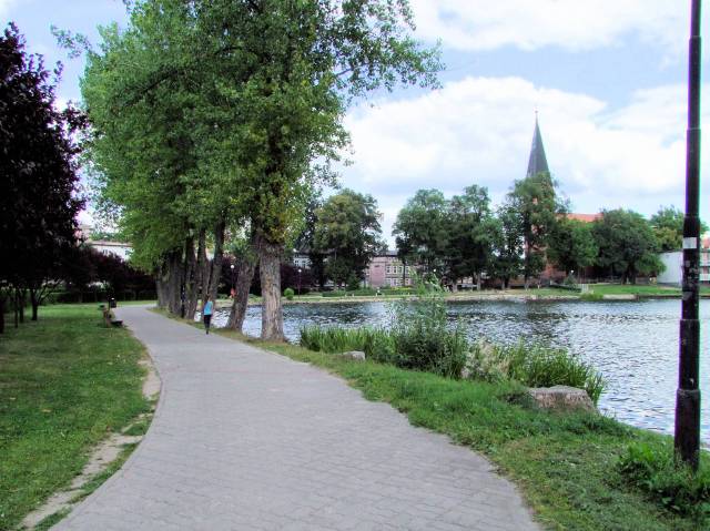 Promenada nad jeziorem Zamkowym