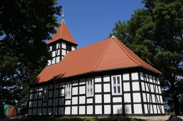 Kościół Filialny (rzymskokatolicki) pw. Matki Boskiej Częstochowskiej w Warnołęce