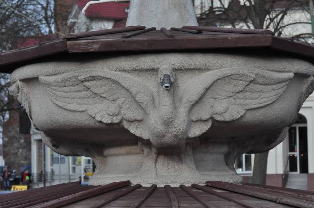 Fontanna z figurą Gęsiarki