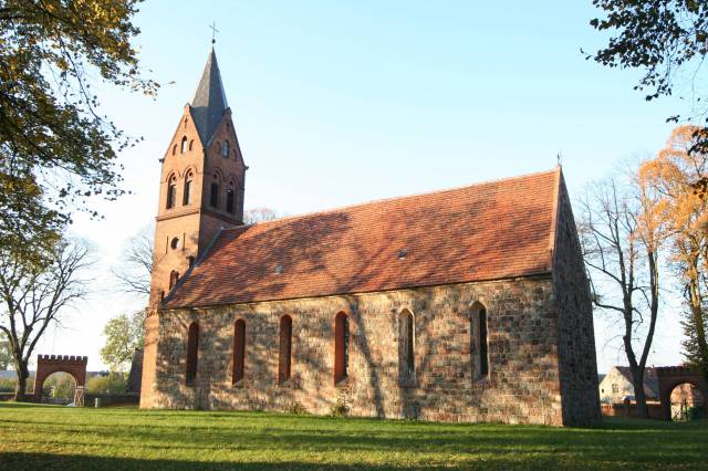 Kościół filialny pw. Narodzenia Najświętszej Maryi Panny