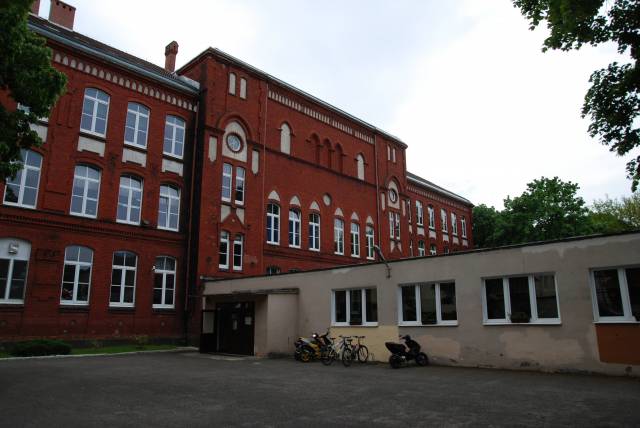 Zespół szkół przy ul. Kilińskiego 11