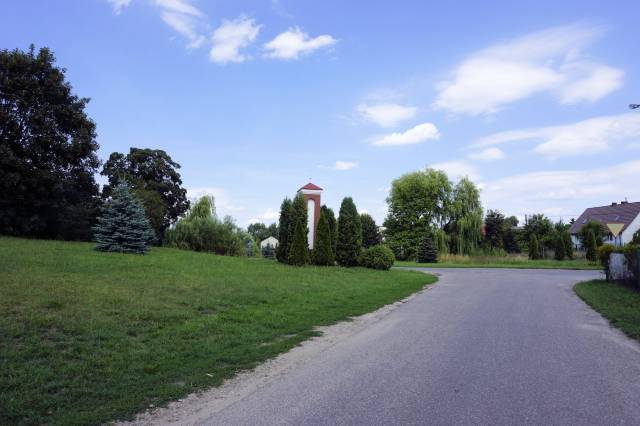 Kapliczka przydrożna Pana Jezusa Ukrzyżowanego