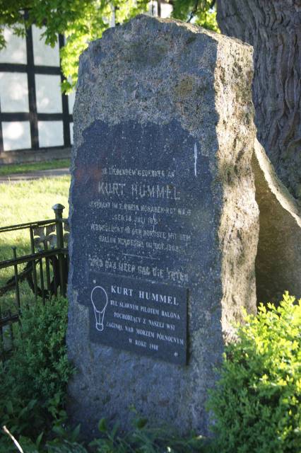 Tablica pamiątkowa Kurta Hummela