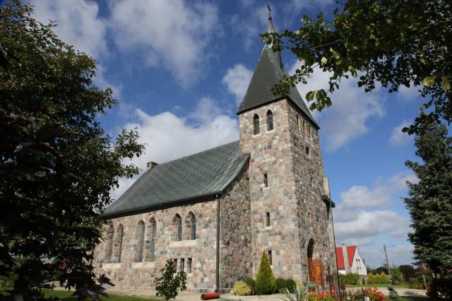 Kościół parafialny pw. św. Jadwigi Śląskiej