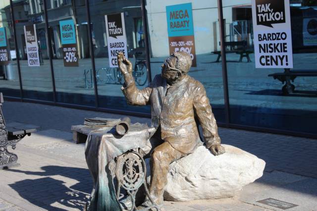 Das Adam-Giedrys-Denkmal 