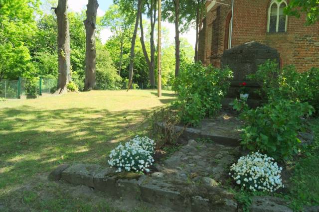 Kosciół pw. św. Franciszka z Asyżu z otoczeniem