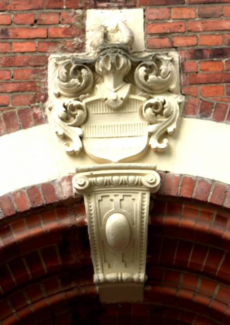 Pałac myśliwski z otoczeniem