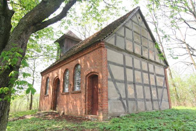 Kościół filialny pw. MB Królowej Polski w Brzeźnicy