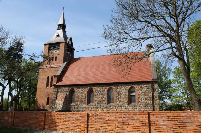 Kościół parafialny pw. Matki Boskiej Szkaplerznej