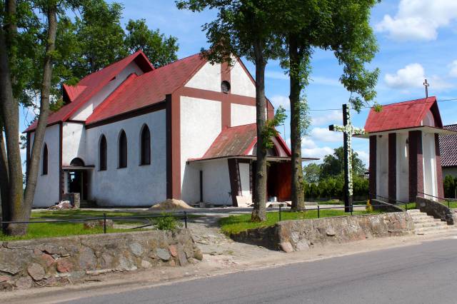Kościół parafialny pw. Wniebowstąpienia Pańskiego