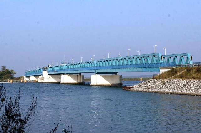 Zecheriner Brücke